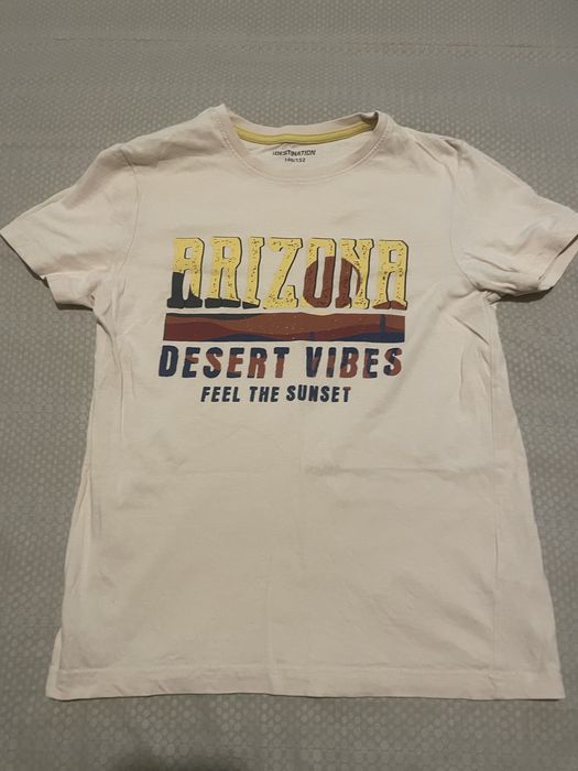 6 броя тениски и блуза с дълъг ръков