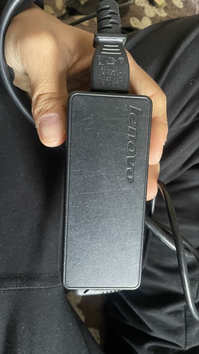 Зарядка от ноутбук lenova