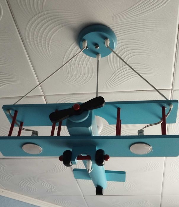 Продам детскую люстру