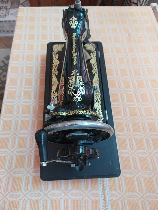 Vand masina de cusut veche