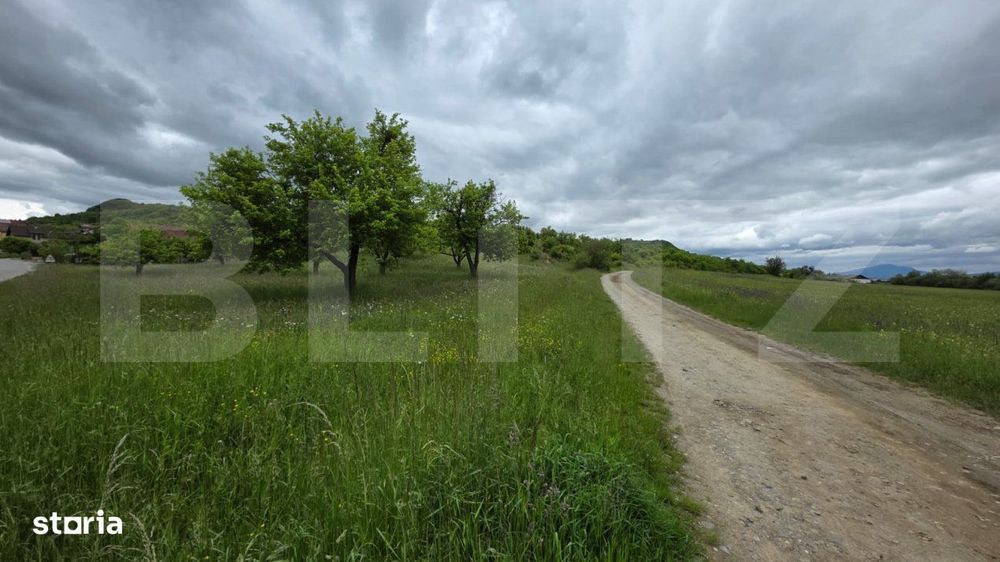 Teren intravilan, toate utilitatile, 9 ari intravilan, zona Unirea
