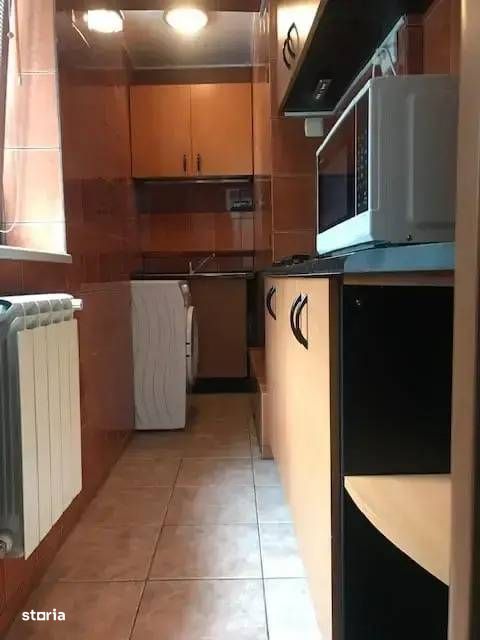 Universitate metrou 4min-Calea Victoriei