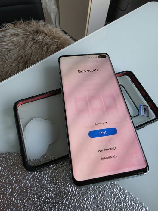 Samsung galaxy S10+ plus blue