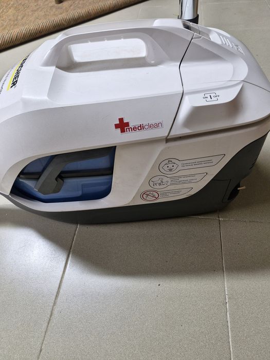 Пылесос Karcher, в отличном состоянии.