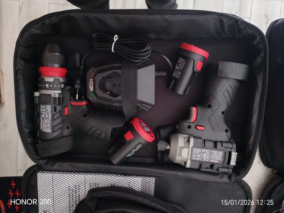 Bormașină Parkside acumulator și incarcator