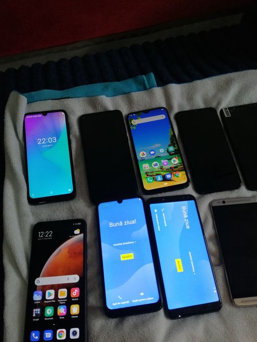 Vând telefoane  de buget