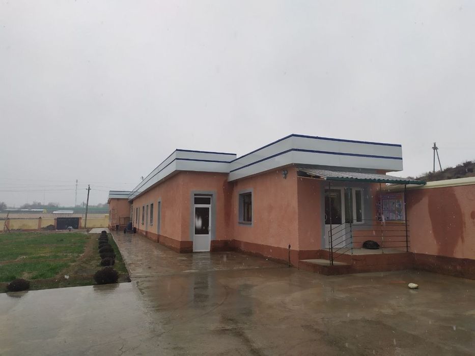 Universal tijorat majmuasi sotiladi  ПРОДАЁТСЯ КОММЕРЧЕСКИЙ КОМПЛЕКС