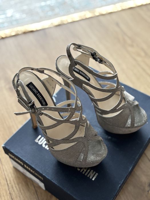 Босоножки Италия  две пары