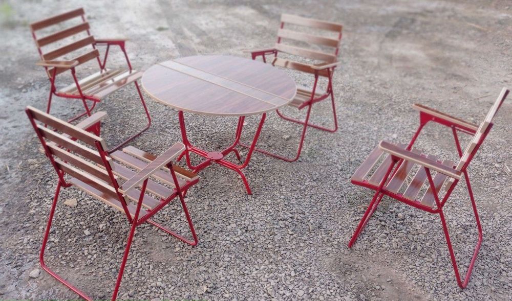 Йигма стол стул сотилади