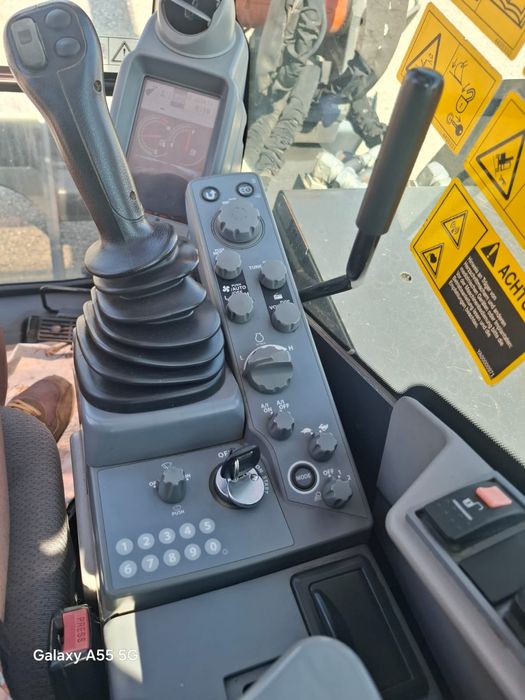 Excavator HITACHI ZX 85 USB - 5 A Copaceni • OLX.ro