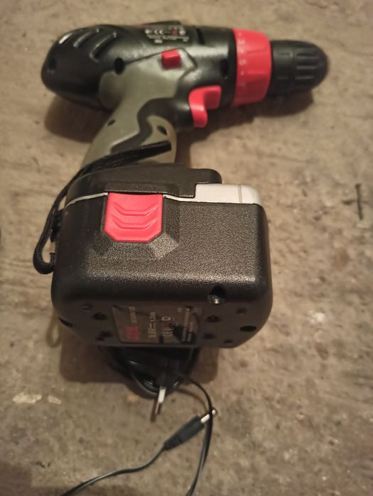 Винтоверт с две батерии