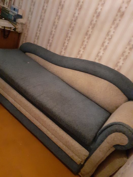 Продам тахту в хорошем  состоянии