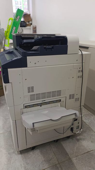 Ксерокс печатный аппарат