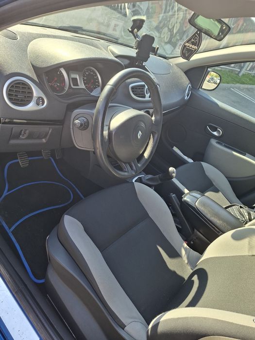 Vând Renault Clio 3