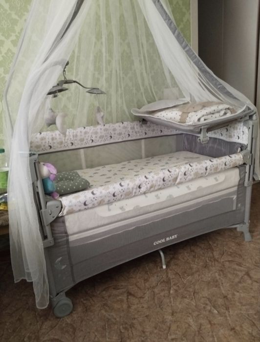 Продам кровать манеж