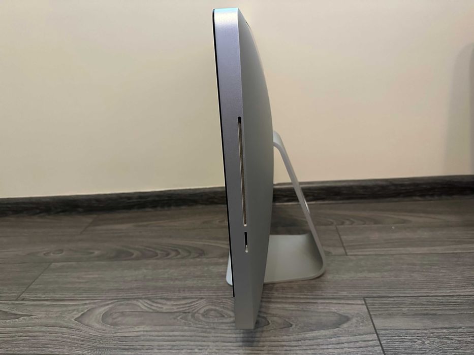 Apple iMac 21.5” (2011) - 1 TB SSD