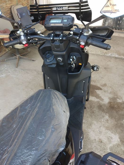 Skuter tank 2 benzinda