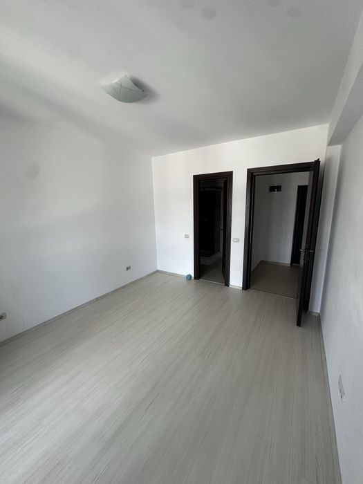 Proprietar vand apartament 6 camere dobroiesti caisului residence