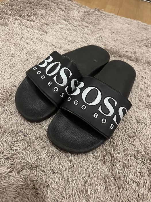 Черни чехли BOSS