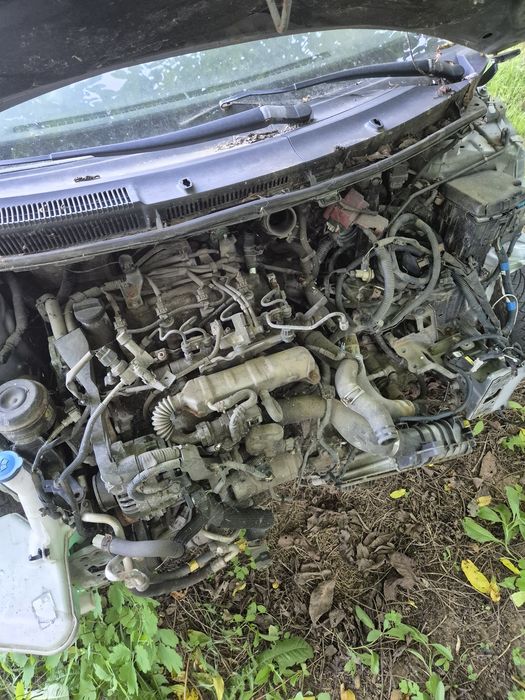 Toyota Yaris 1,4 d4d avariată dezmembrat