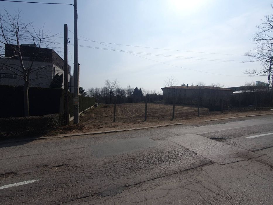 Дава се под наем Парцел в Варна, м-т Боровец - юг - 1000 кв.м за 612 € - Снимка #1