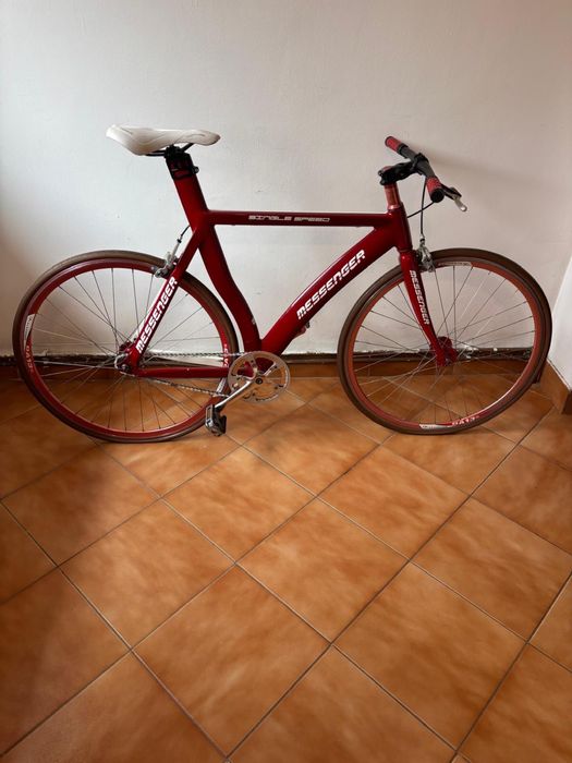 Cursiere singal speed  cu roti pe 28 inchi