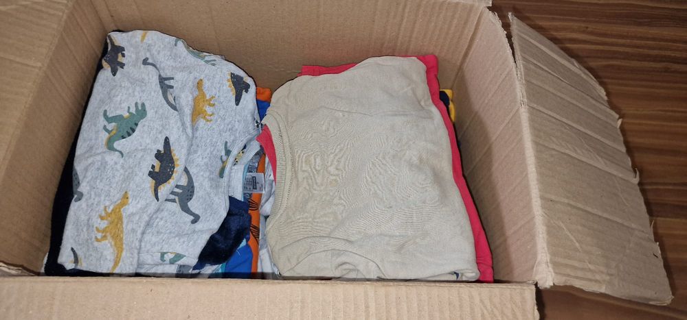 Cutie formata din bluze copil 92