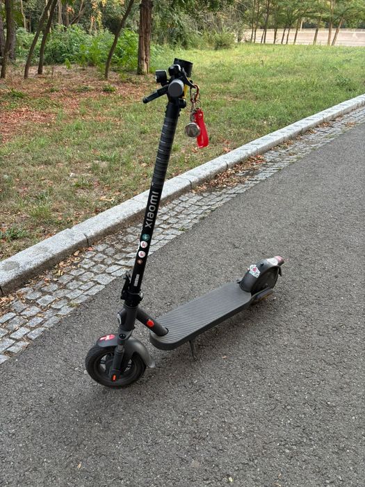 Vând trotineta Xiaomi elite în garanție