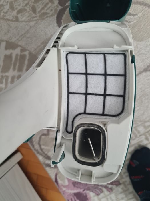 Aspirator vertical vorwerk kobold 136 BONUS  2 saci noi