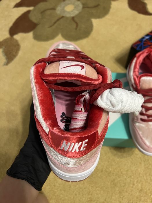 Nike SB Strange Love