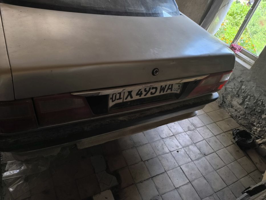 Audi 100 c3 на ходу состаяние средние машина на запчасти продаётся