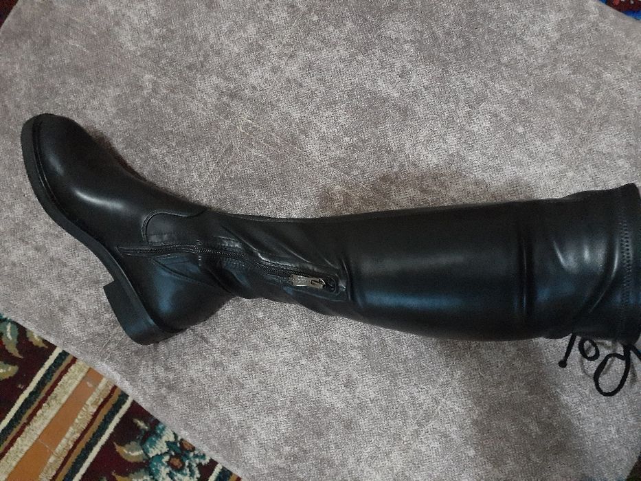 Женские сапоги. Россия.