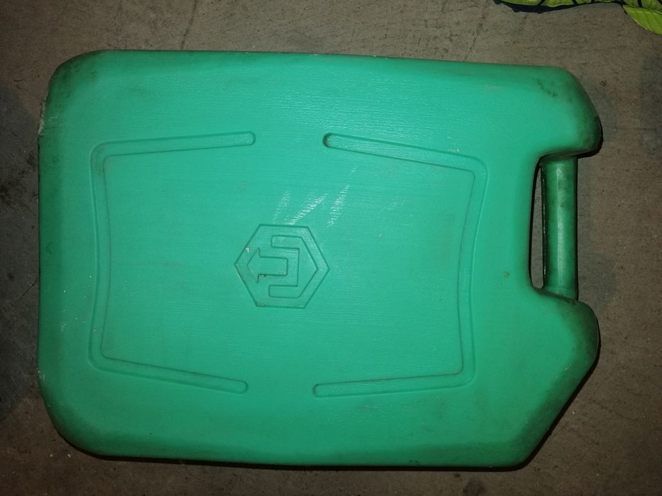 Пластмасова туба 20 литрова