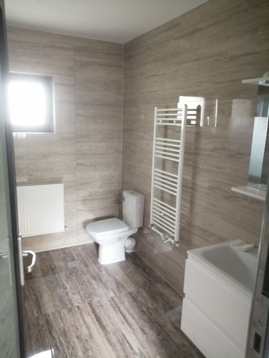 Montez faianta-gresie si instalatii sanitare si electrice