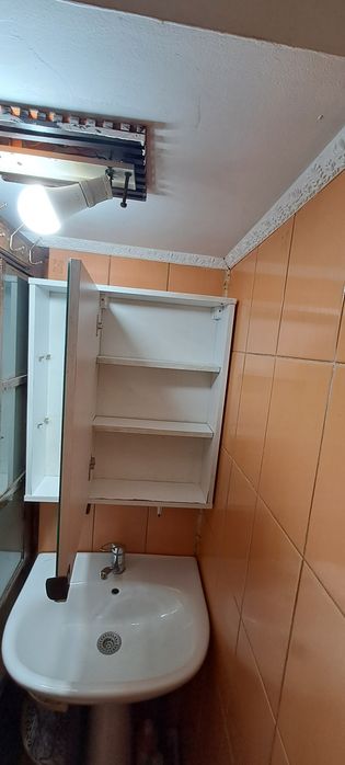 Garsonieră de închiriat  pe termen lung