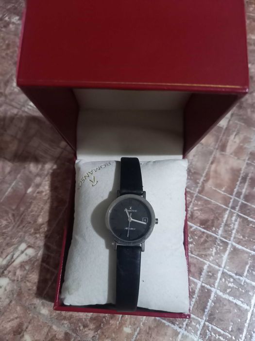 Продам часы Romanson