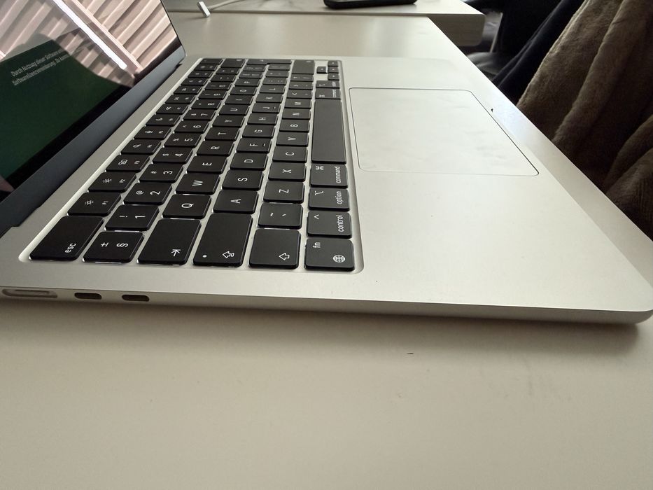 Macbook Air M3 13inch 16/512 Гаранционен