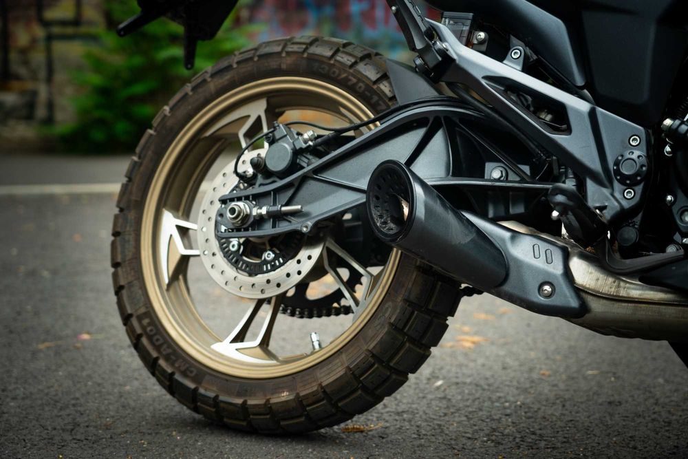 Motocicleta cu ABS Daytona Zontes G125 - scrambler, permis A1