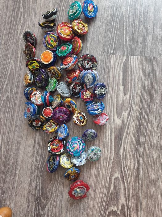 Бейблейды по 1500