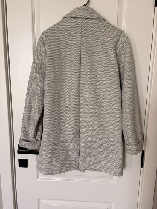 Палто Bershka - рибена кост
