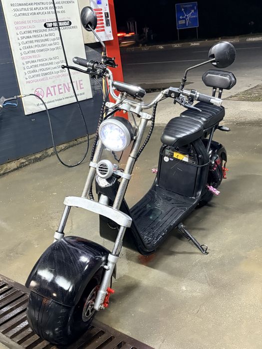 Vand scuter electric
