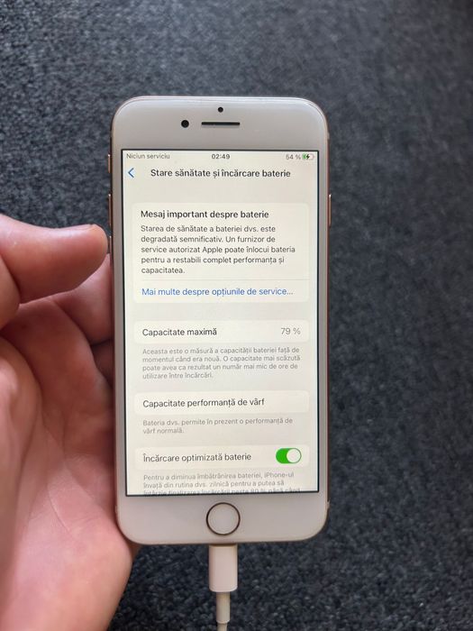 Vand Iphone 8 impecabil