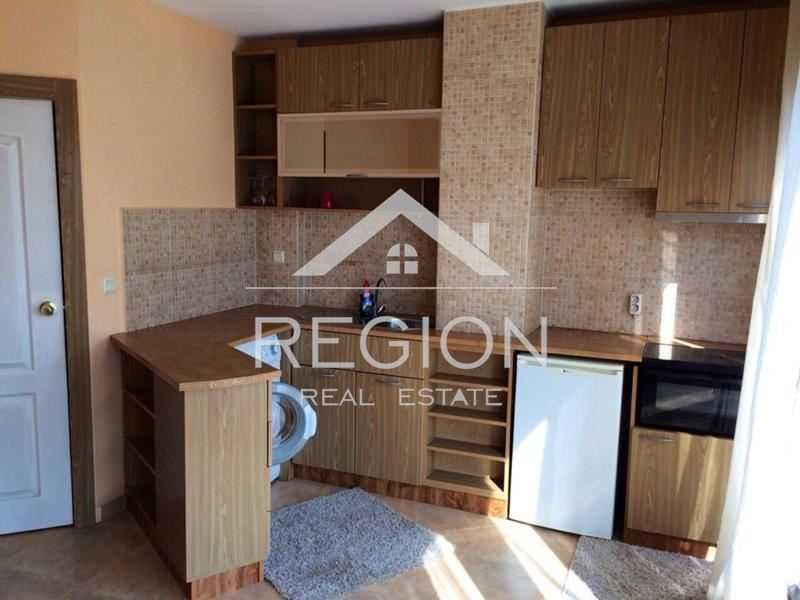 Дава се под наем Двустаен апартамент в Варна, Централна поща - 47 кв.м за 331.5 € - Снимка #1