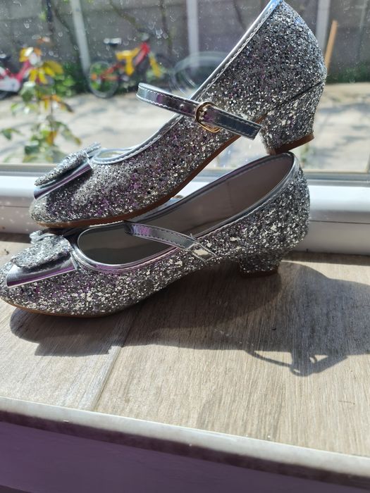 Pantofi prințesă, cu sclipici,  H&M