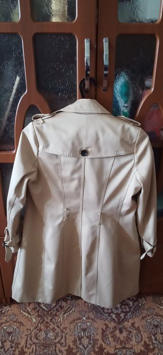 Продам женский плащ