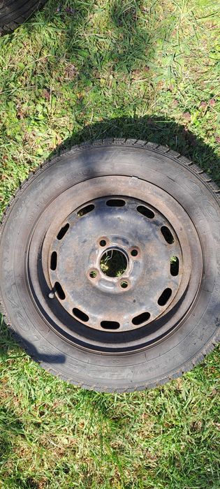 Джанти с гуми 175/65/14 от FORD FIESTA 1.2I 60 К.С  2009-2013Г.