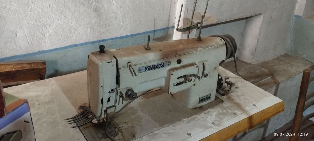 Tikuv mashinalari sotiladi optom