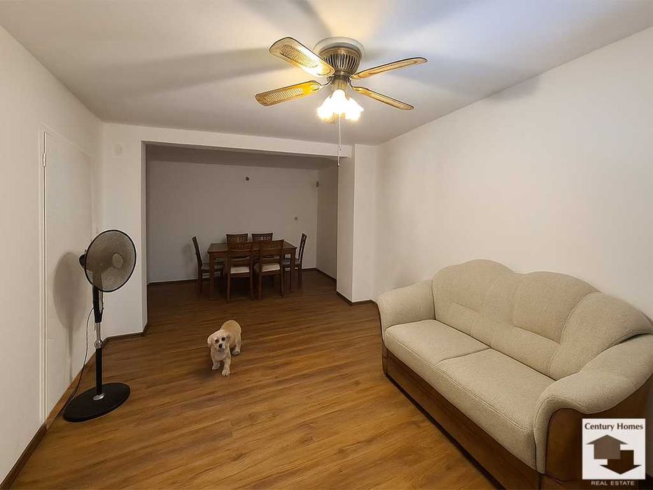 190026 Просторна триетажна къща с голям двор в село Караманово