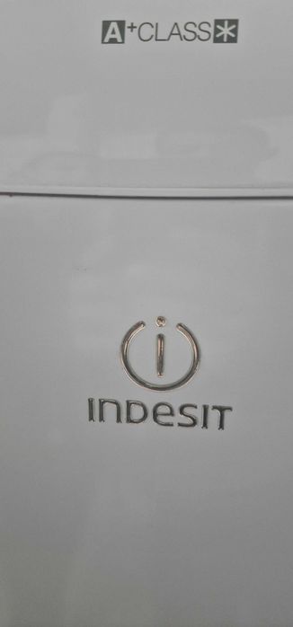 Хладилник Indesit