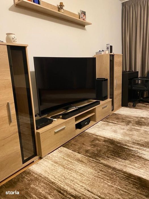 Apartament 3 camere aproape de mall Plaza ,parc si metrou!